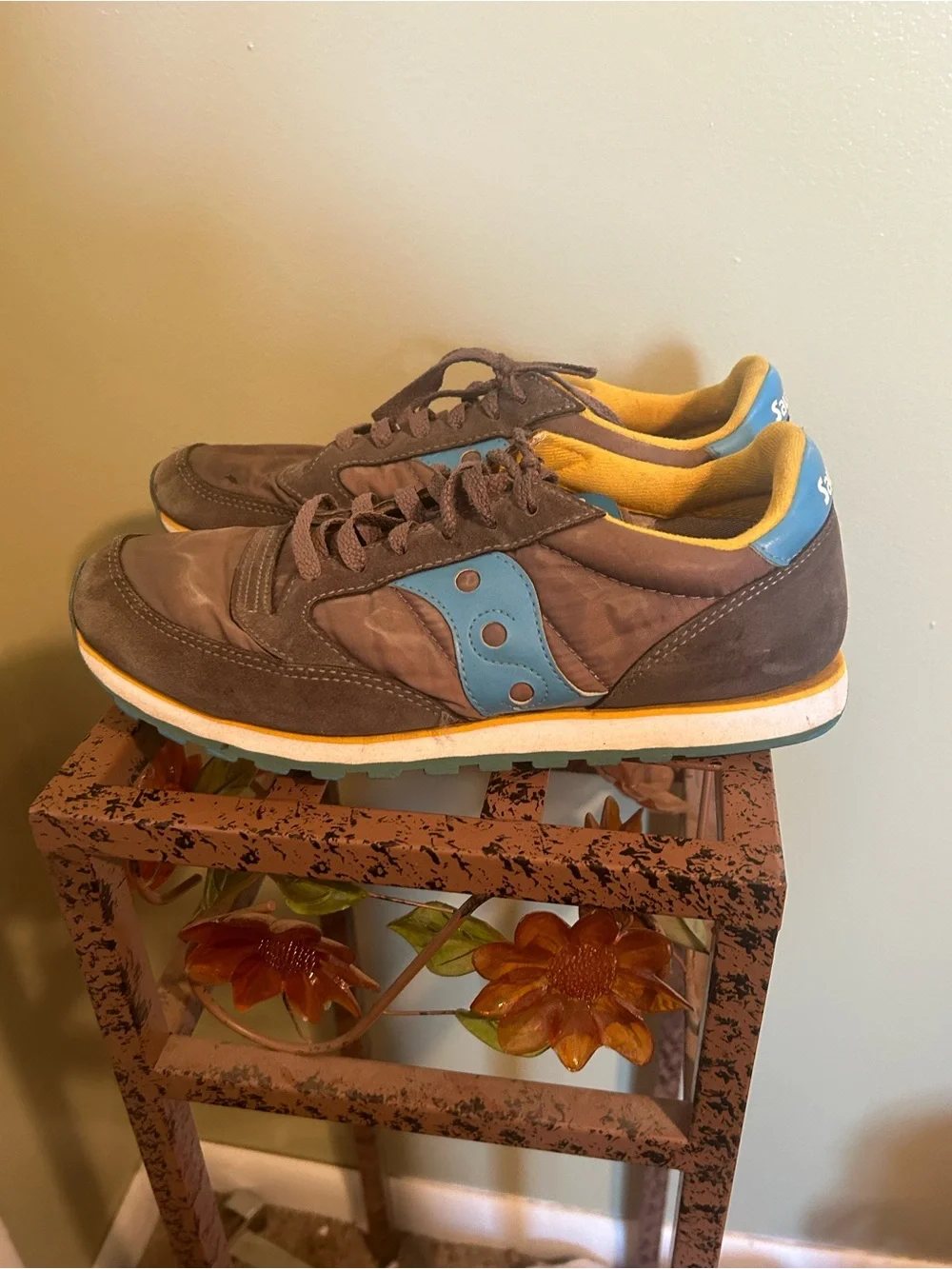 Saucony Jazz Low Pro Brown Blue Yellow Running Shoes Sneakers Womens Size 9.5